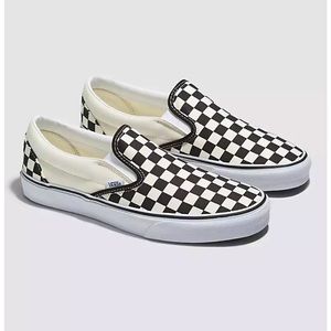 Classic Slip-On Checkerboard Shoe Vans